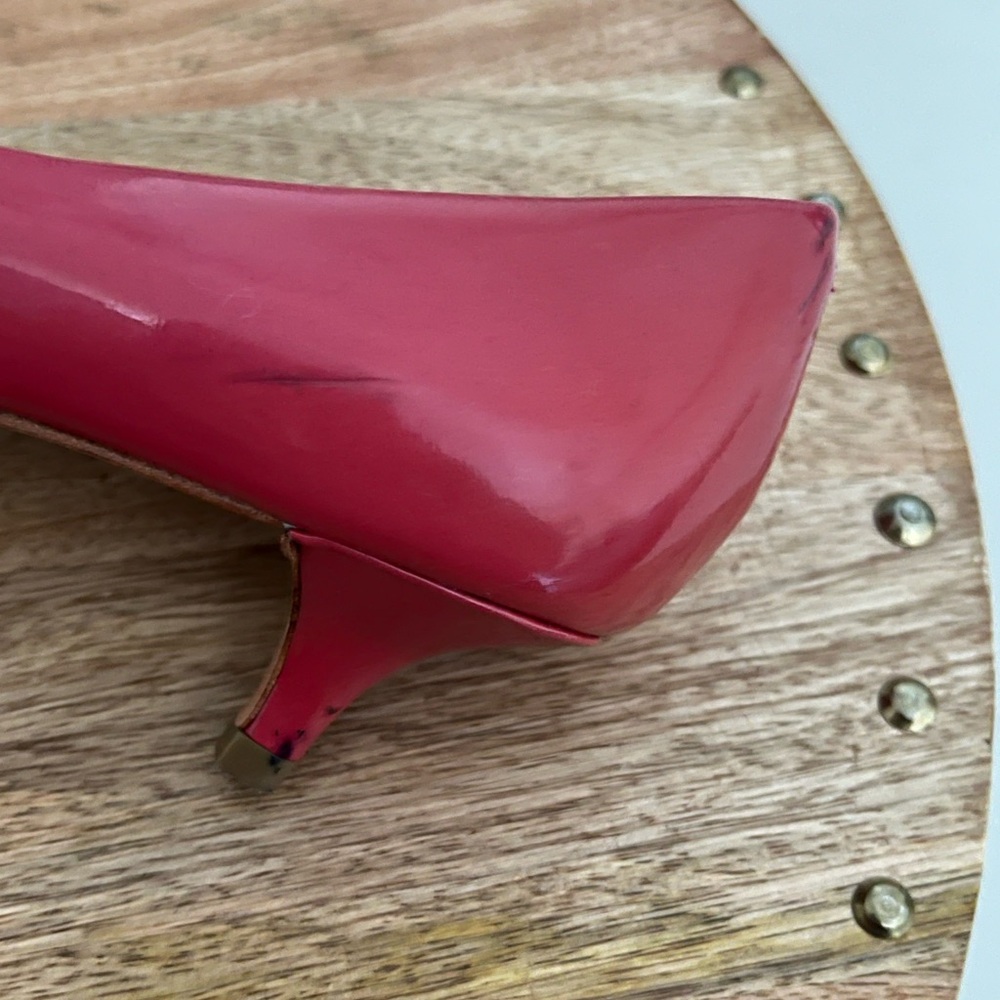Coach Pink Patent Leather Point Toe Heels with Bow Accent Size 6 - Picture 5 of 5